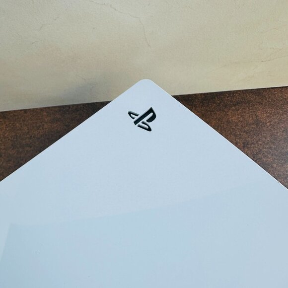 Sony PlayStation 5 Slim Console CFI-2015 – 825GB SSD – 1 Controller + HDMI - Picture 2 of 10